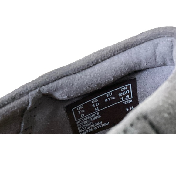 Clarks Gray Suede Comfort Loafer Shoe Women’s Size 10 - Picture 5 of 7